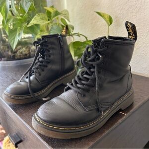 🖤 Dr. Martens 1460 Junior Black Leather Combat Boots (Youth 1 US / EU 32)